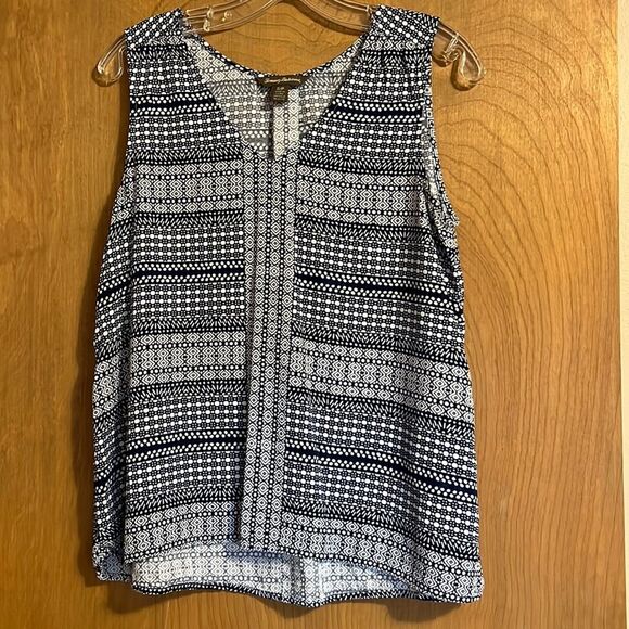 Tommy Bahama Sleeveless Blouse - Picture 3 of 6